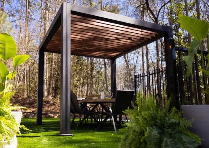 StruXure-10-x-10-Cabana-X-6_d1c1ac6f_720x.jpg.webp